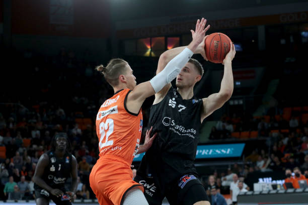 并非偶然 并非偶然